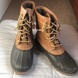 Khombu Duck Boots Sz7